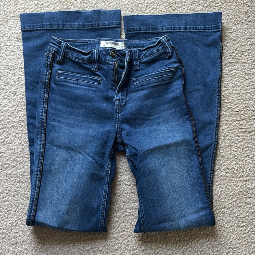 Like new flare jeans